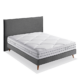 Découvrez notre élégant cadre de lit gris, doté d'un matelas blanc matelassé et de pieds en bois élégants. Parfait pour tout décor de salle d'exposition, cette pièce de résistance transforme n'importe quel espace en un refuge luxueux. Canape Paris by Atelier Bis